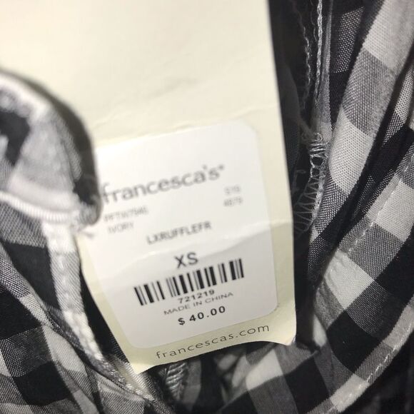 Women's NWT Francesca's Gingham Black and White Ruffle Button Down Shirt - Picture 6 of 8